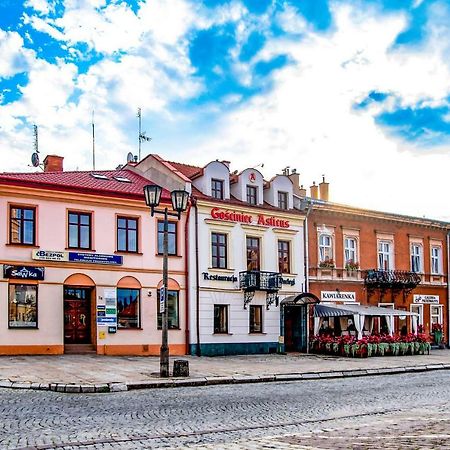 Gosciniec Asticus Bed & Breakfast Jarosław Dış mekan fotoğraf