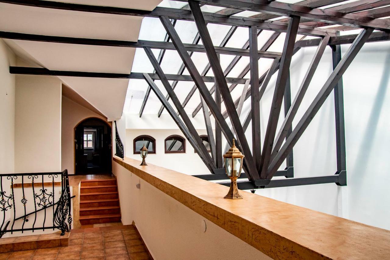 Gosciniec Asticus Bed & Breakfast Jarosław Dış mekan fotoğraf