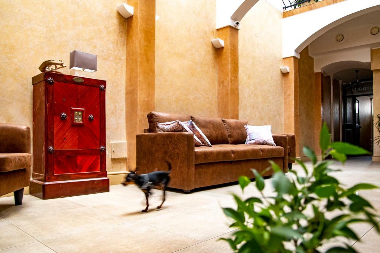 Gosciniec Asticus Bed & Breakfast Jarosław Dış mekan fotoğraf