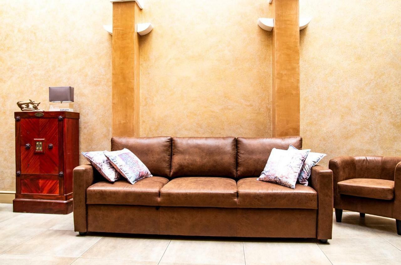 Gosciniec Asticus Bed & Breakfast Jarosław Dış mekan fotoğraf