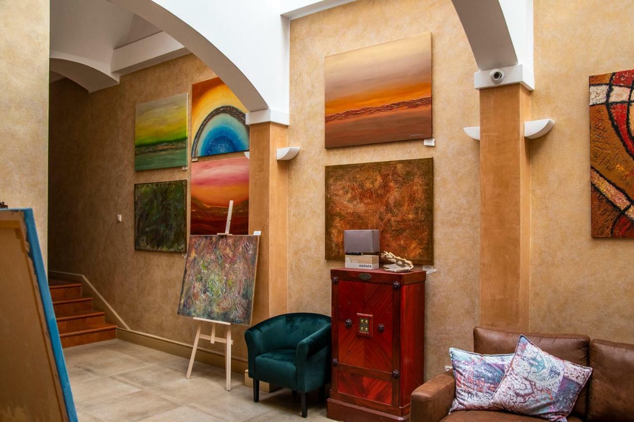 Gosciniec Asticus Bed & Breakfast Jarosław Dış mekan fotoğraf