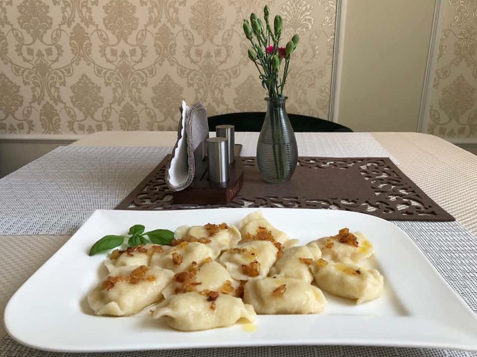 Gosciniec Asticus Bed & Breakfast Jarosław Dış mekan fotoğraf